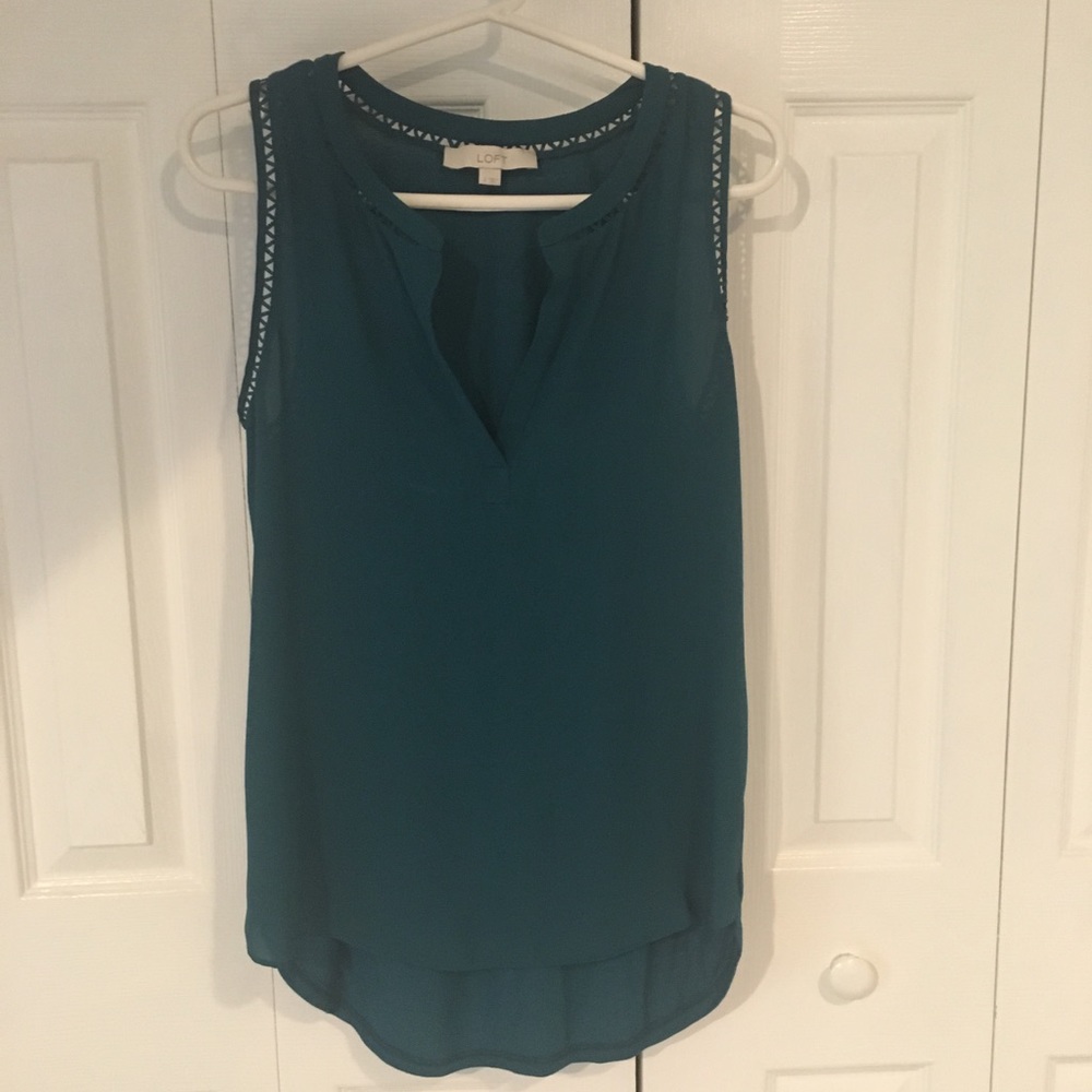 Loft blouse in blueish green. Small